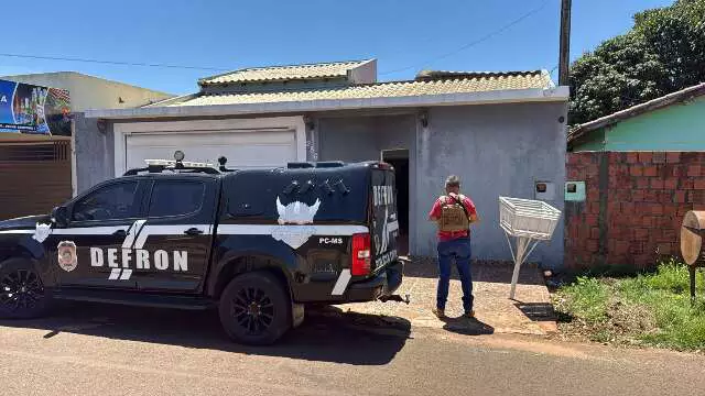 Jovem é preso na fronteira com drogas e três fuzis de alto poder de fogo