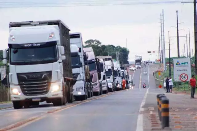 Em meio a reajuste de pedágio, prefeitos de MS cobram avanço das obras na BR-163