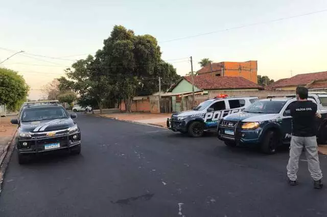 Operação contra disputa entre PCC e Comando Vermelho prende 12 em MS e MT